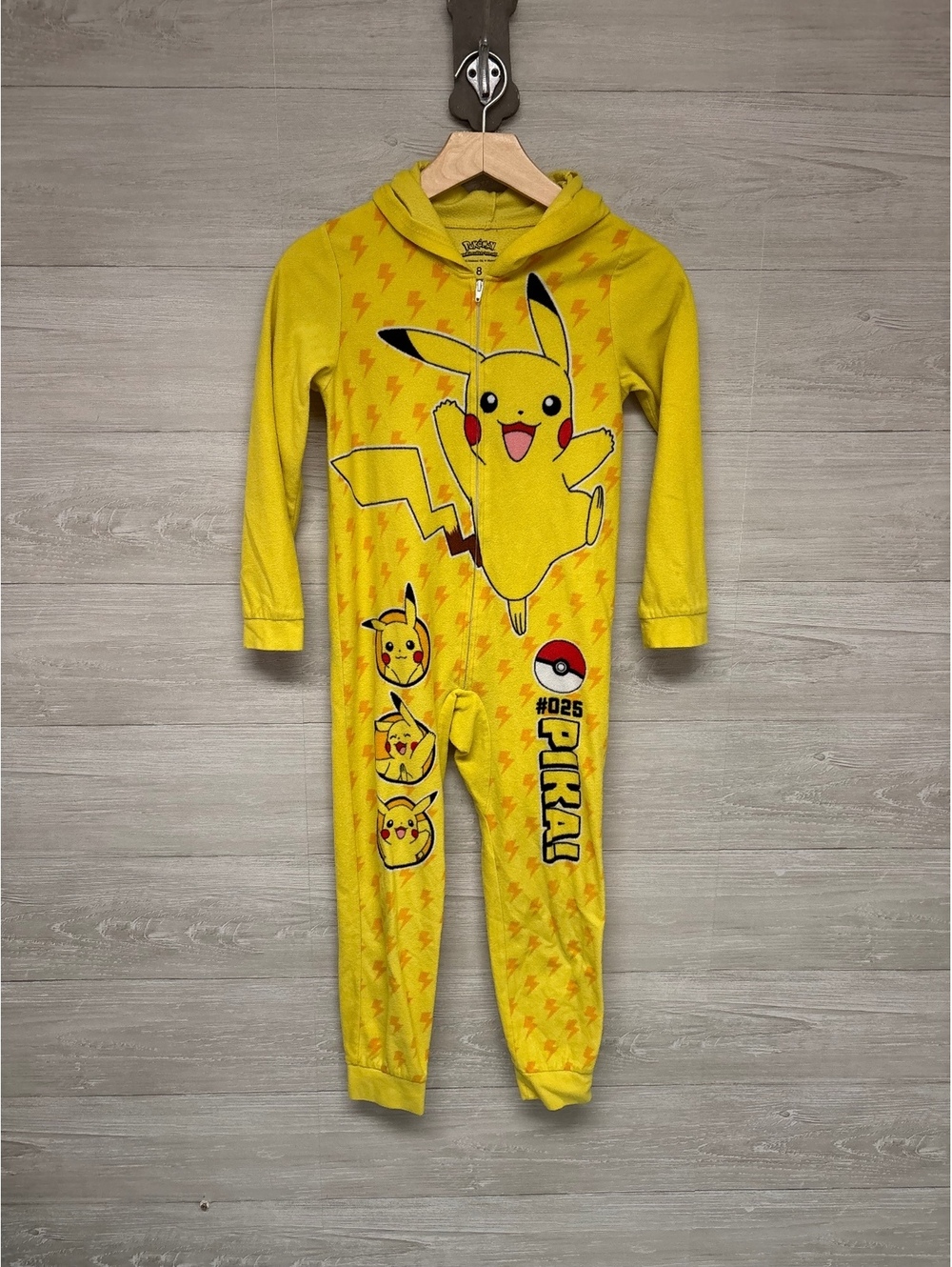 * | Pokemon | sleep suit. Size 8.